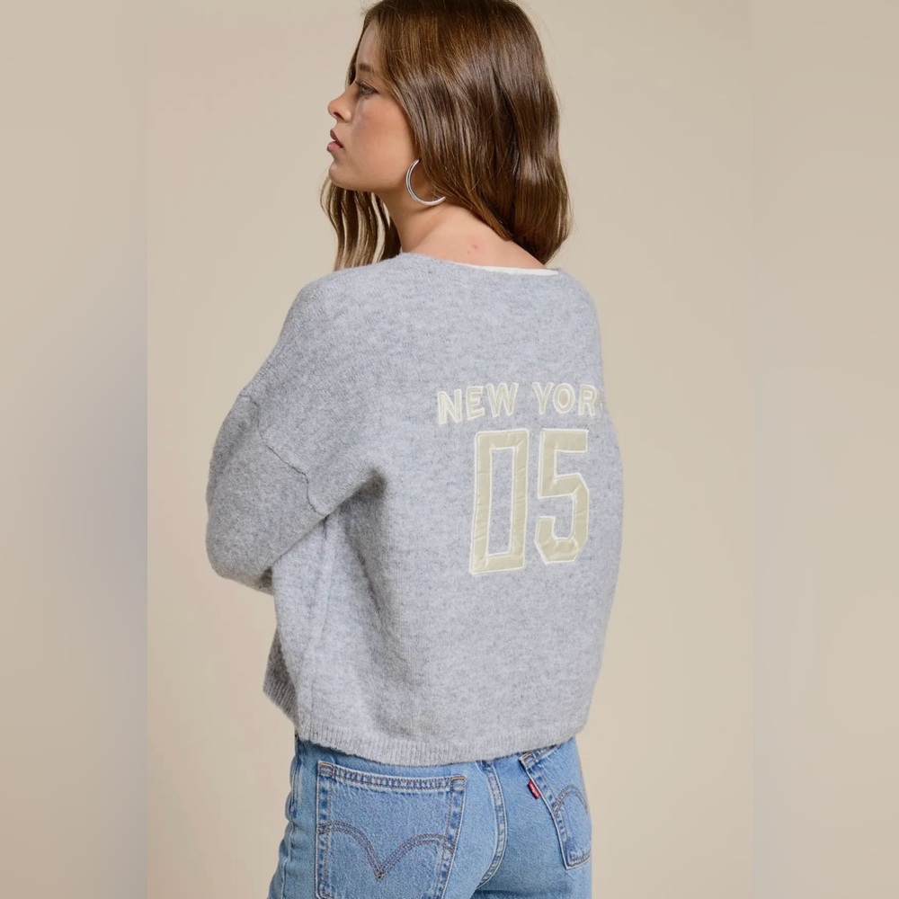 🆕🤍VARSITY SWEATER NYC